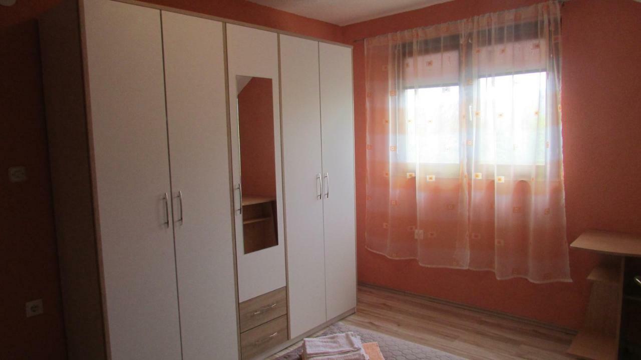 Apartman Franjicic Korenica Exterior foto